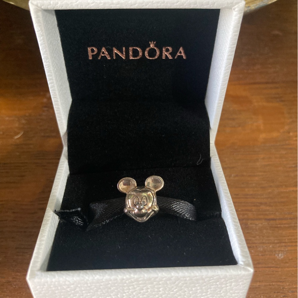 Pandora Disney Classic Mickey Mouse Sliver Charm
